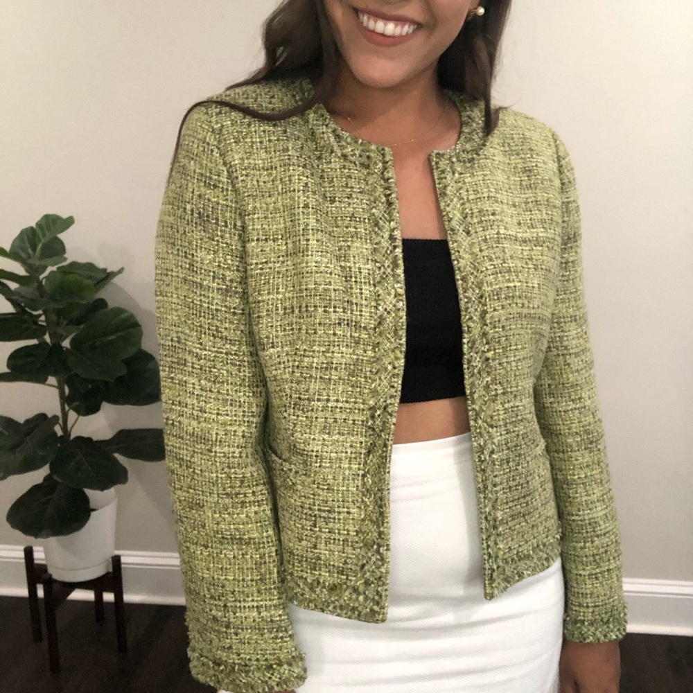 Beautiful green tweed vintage blazer